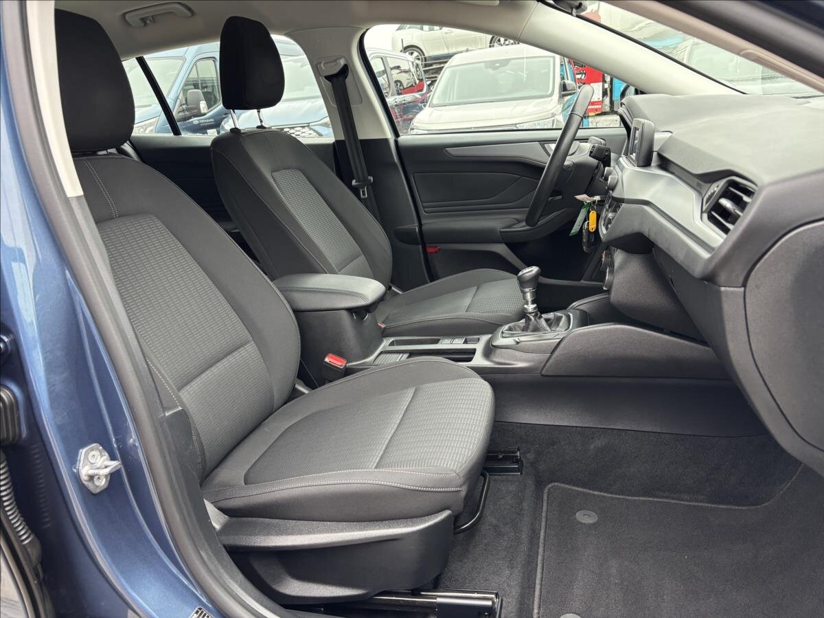 Ford Focus Kombi 999,0 92 kw