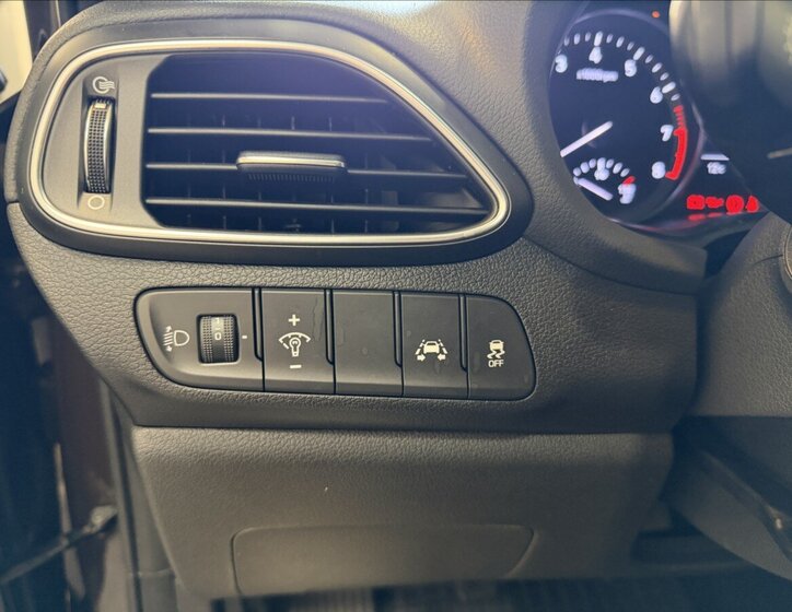 Hyundai i30 Hatchback 998,0 88 kw