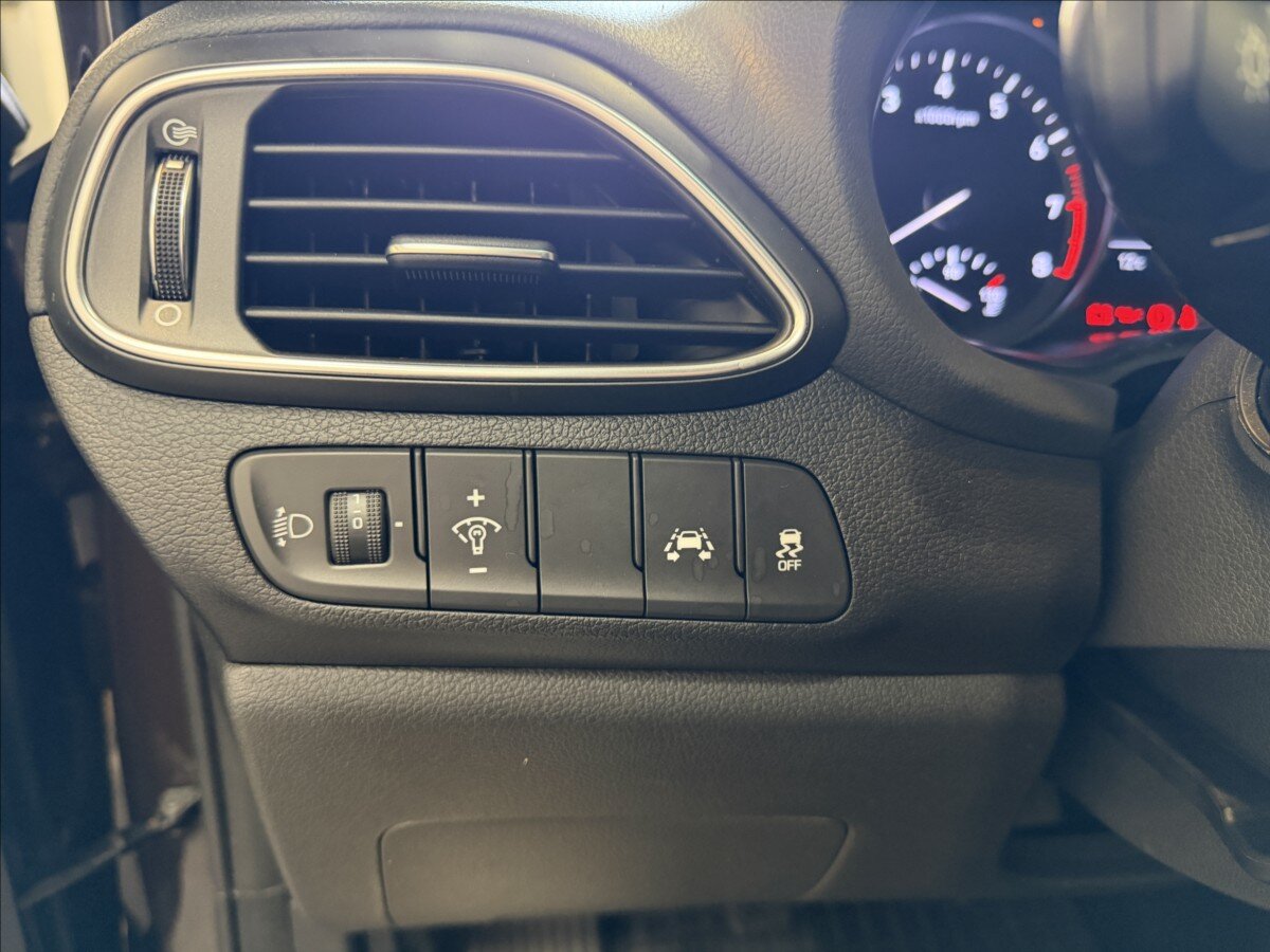 Hyundai i30 Hatchback 998,0 88 kw