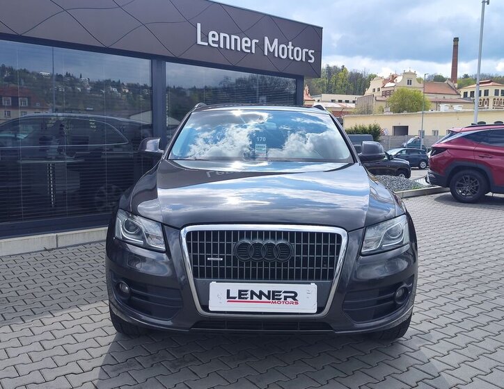 Audi Q5 SUV / Terénní 2,0 l 155 kw