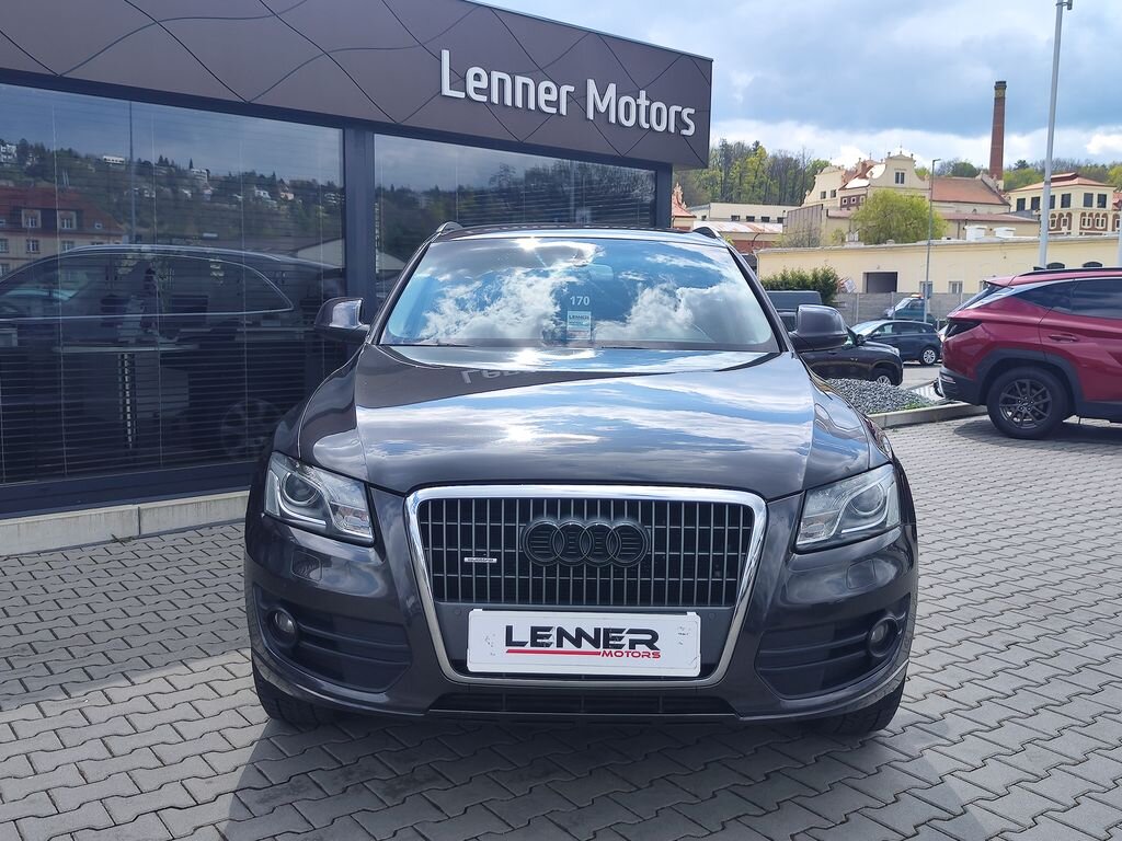 Audi Q5 SUV / Terénní 2,0 l 155 kw