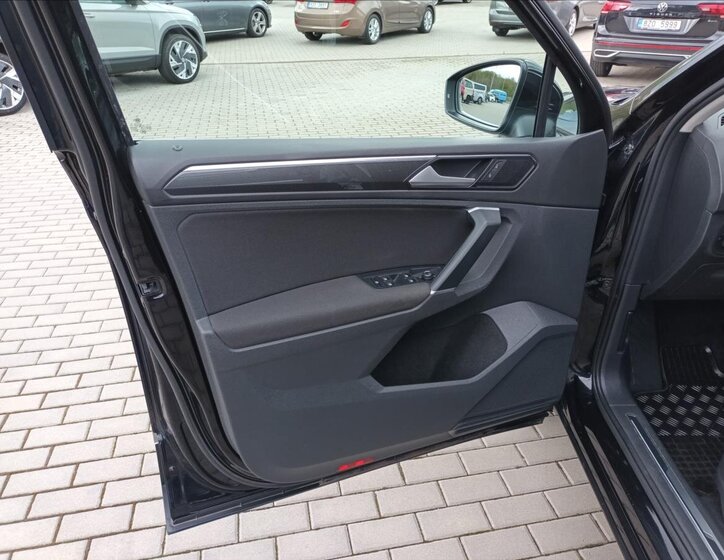 Volkswagen Tiguan SUV / Terénní 2,0 l 110 kw