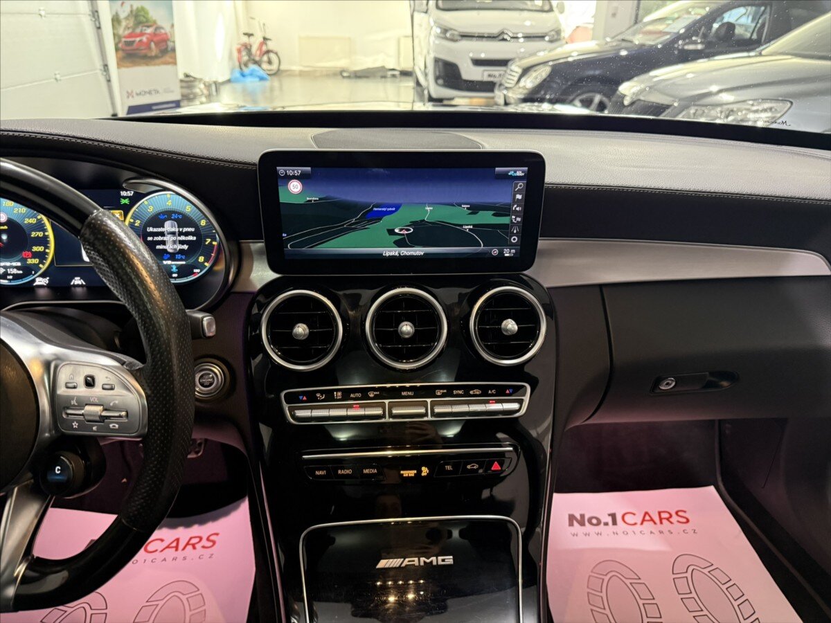 Mercedes-Benz Třídy C Sedan 4,0 l 375 kw