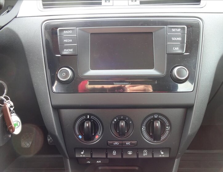 Škoda Rapid Sedan / Limuzína 1,2 l 66 kw