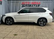 BMW X5 Kombi 3,0 l 280 kw