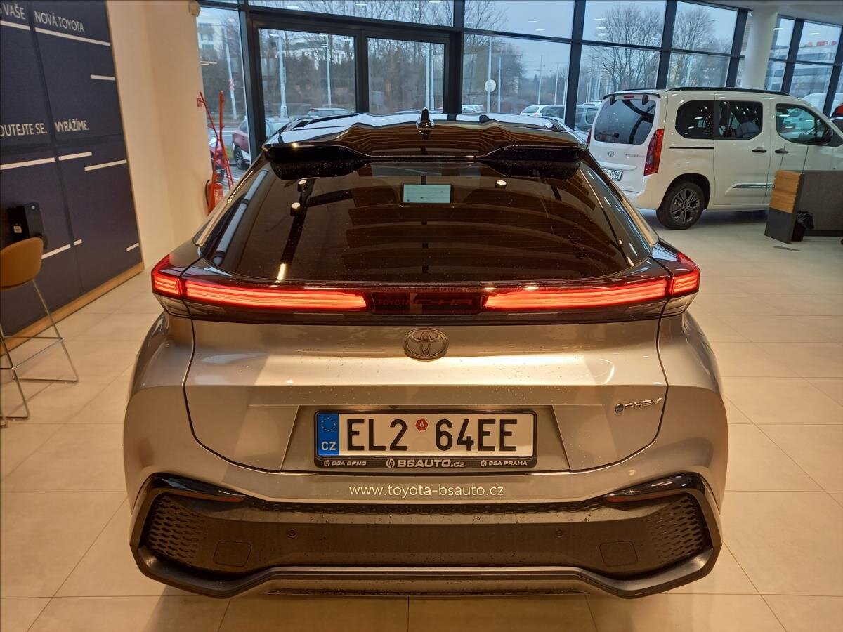 Toyota C-HR Hatchback 2,0 l 112 kw