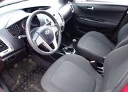 Hyundai i20 9