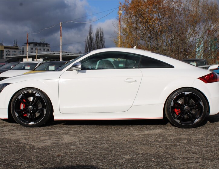 Audi TTS 8