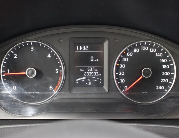 Volkswagen Transporter Kombi 2,0 l 103 kw