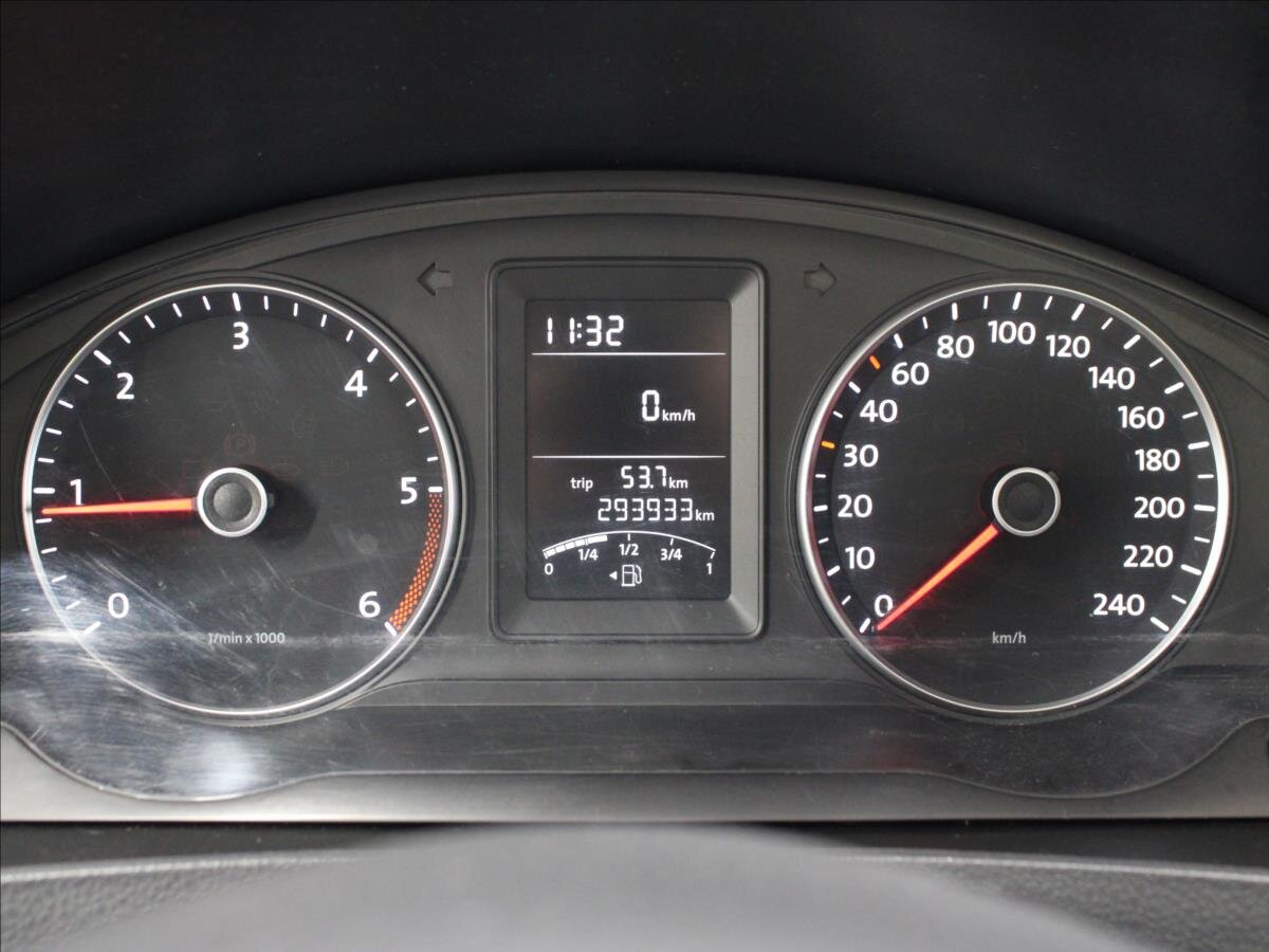 Volkswagen Transporter Kombi 2,0 l 103 kw