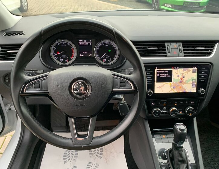 Škoda Octavia 14
