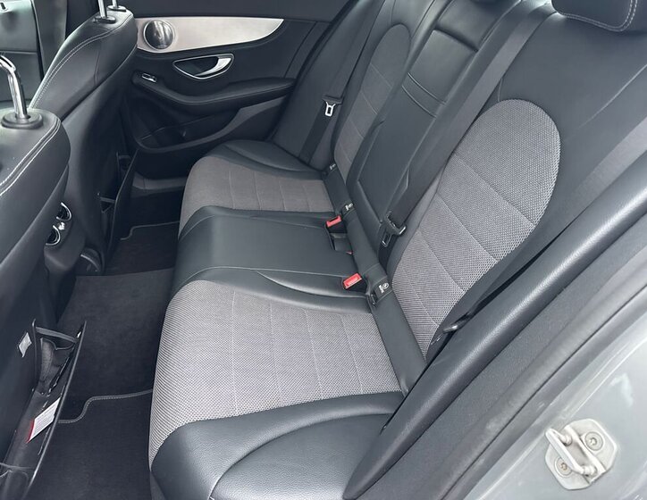 Mercedes-Benz Třídy C Sedan 2,1 l 150 kw