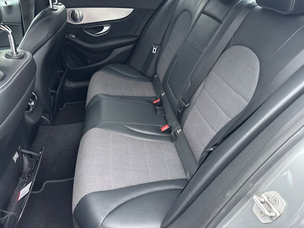 Mercedes-Benz Třídy C Sedan 2,1 l 150 kw