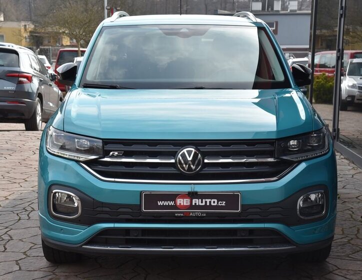 Volkswagen T-Cross SUV / Terénní 1,5 l 110 kw