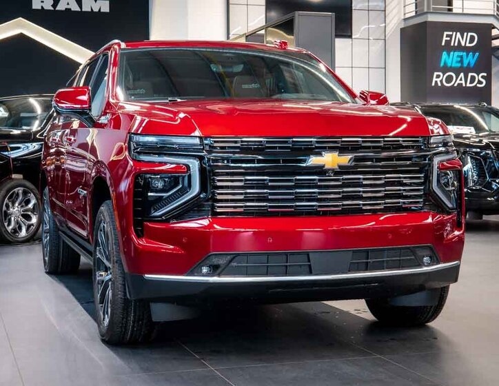 Chevrolet Suburban SUV / Terénní 6,2 l 313 kw