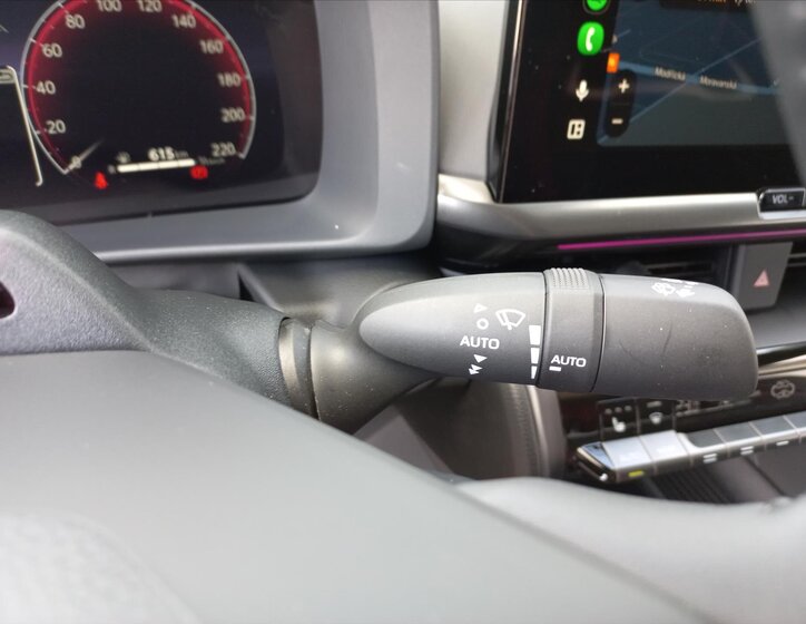 Toyota C-HR CUV 2,0 l 112 kw