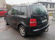 Volkswagen Touran 9