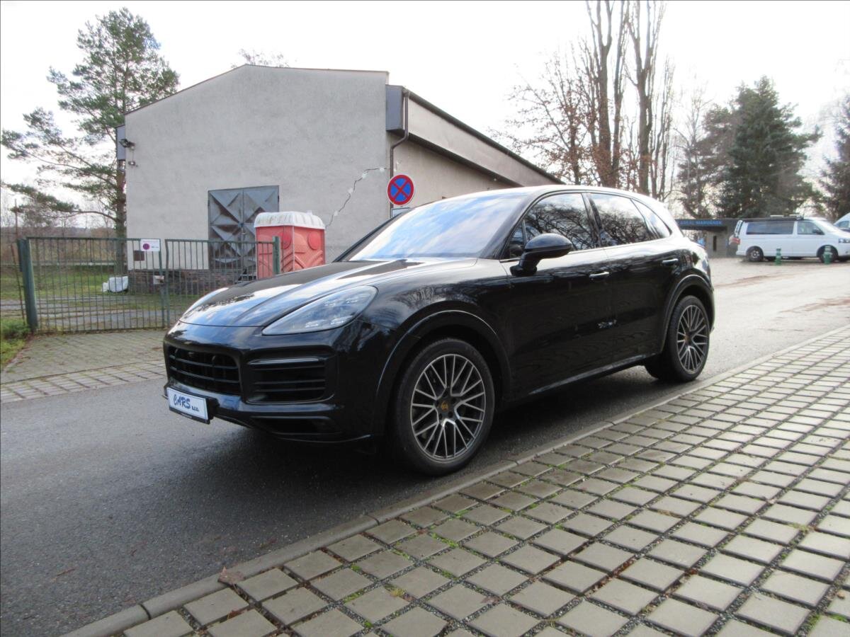 Porsche Cayenne Kombi 2,9 l 324 kw