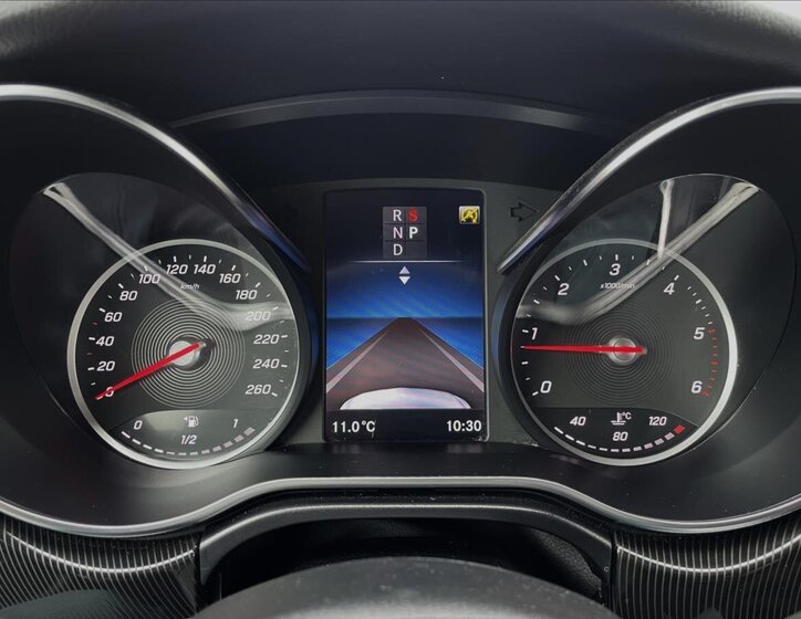 Mercedes-Benz Třídy V MPV 2,0 l 174 kw