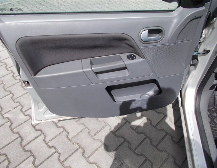 Ford Fusion Hatchback 1,4 l 59 kw