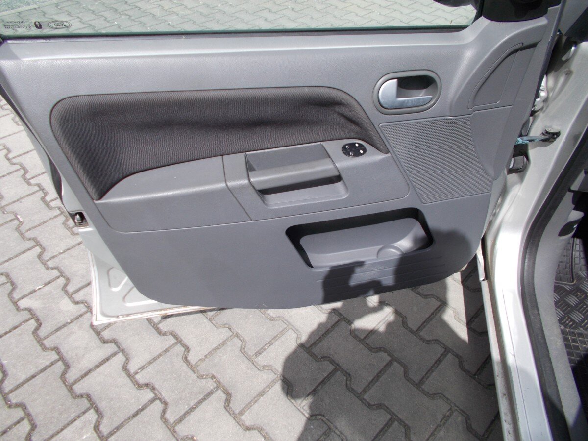 Ford Fusion Hatchback 1,4 l 59 kw