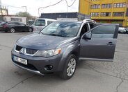 Mitsubishi Outlander SUV / Terénní 2,4 l 125 kw