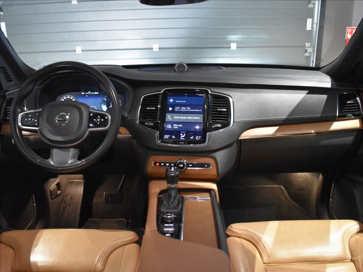 Volvo XC90 SUV 2,0 l 165 kw