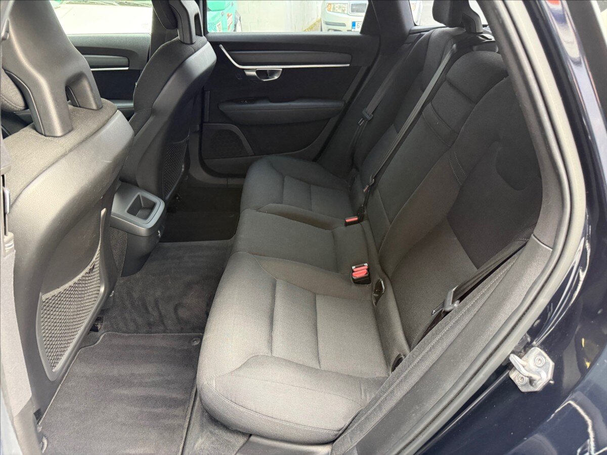 Volvo V90 Kombi 2,0 l 110 kw