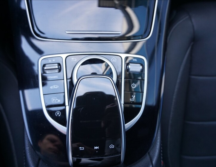 Mercedes-Benz Třídy E 16