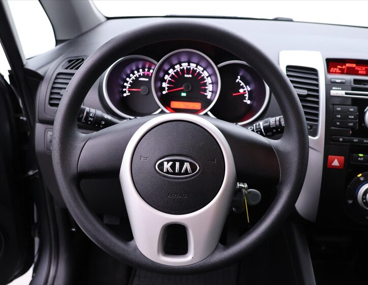 KIA Venga Hatchback 1,4 l 66 kw