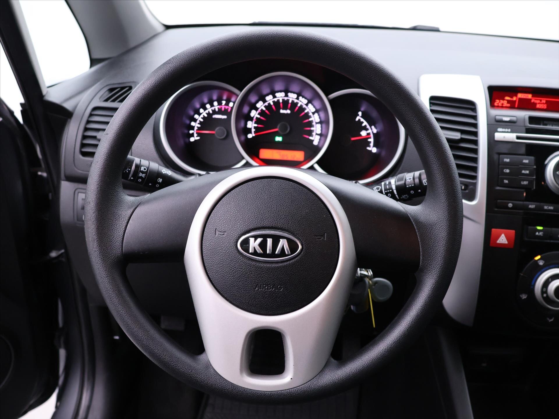 KIA Venga Hatchback 1,4 l 66 kw