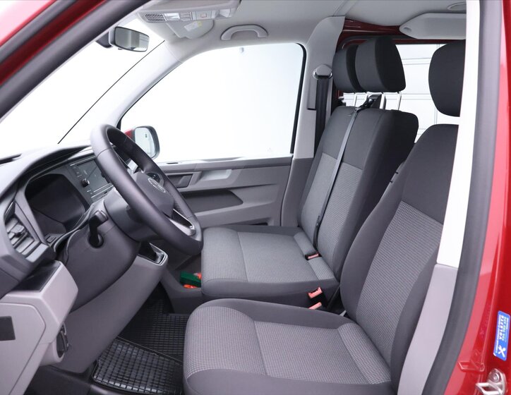 Volkswagen Transporter Kombi 2,0 l 110 kw