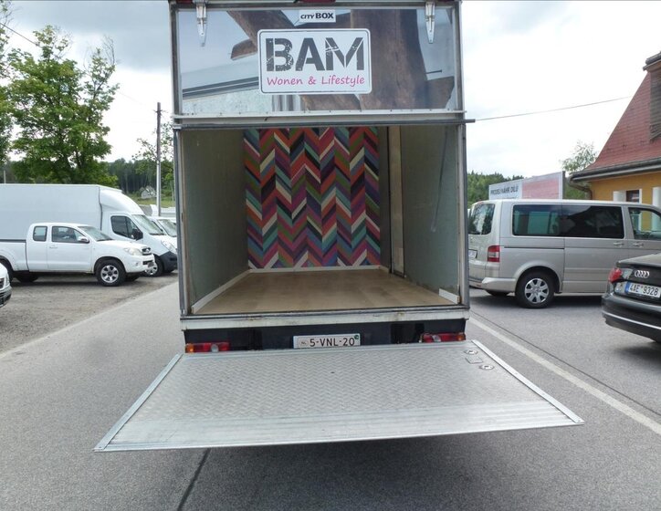 Mitsubishi Canter Skříň 3,0 l 92 kw