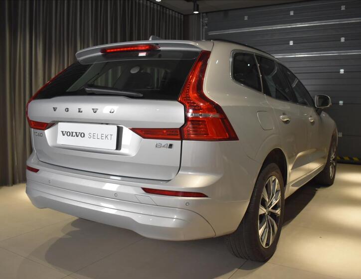 Volvo XC60 4