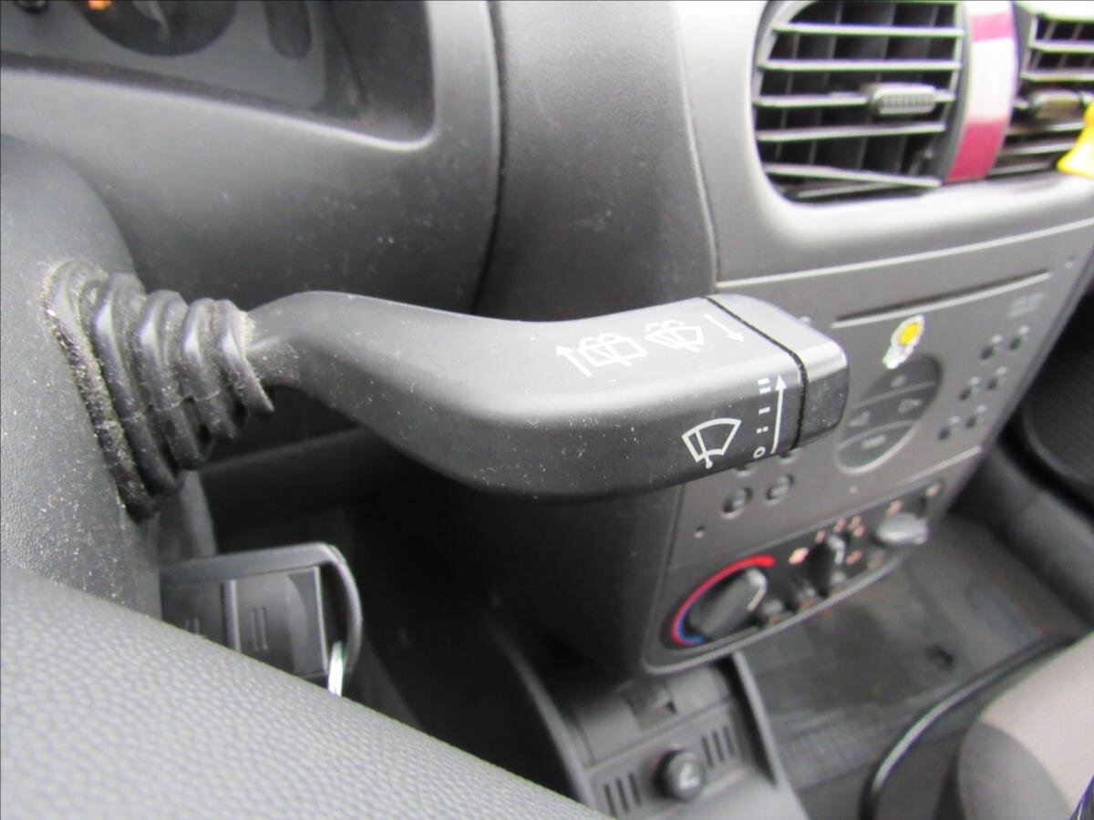 Opel Corsa Hatchback 1,2 l 55 kw