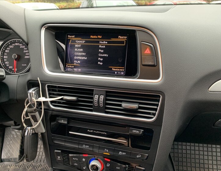 Audi Q5 SUV 2,0 l 140 kw