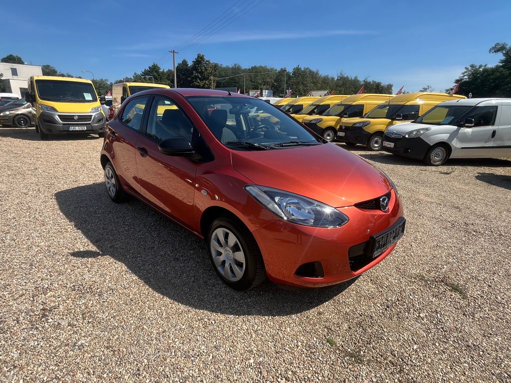 Mazda 2