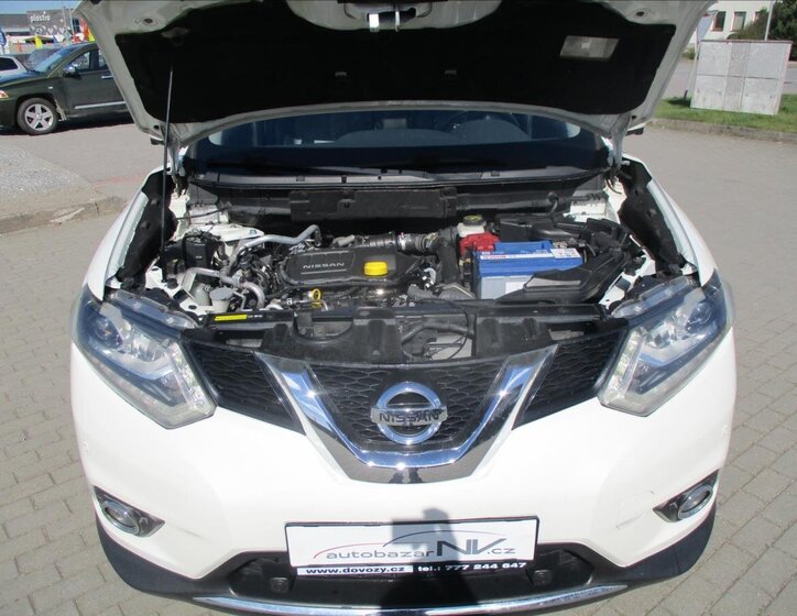 Nissan X-Trail SUV 1,6 l 96 kw