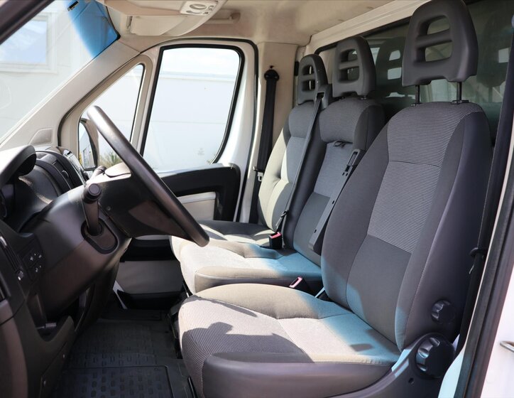 Peugeot Boxer 9