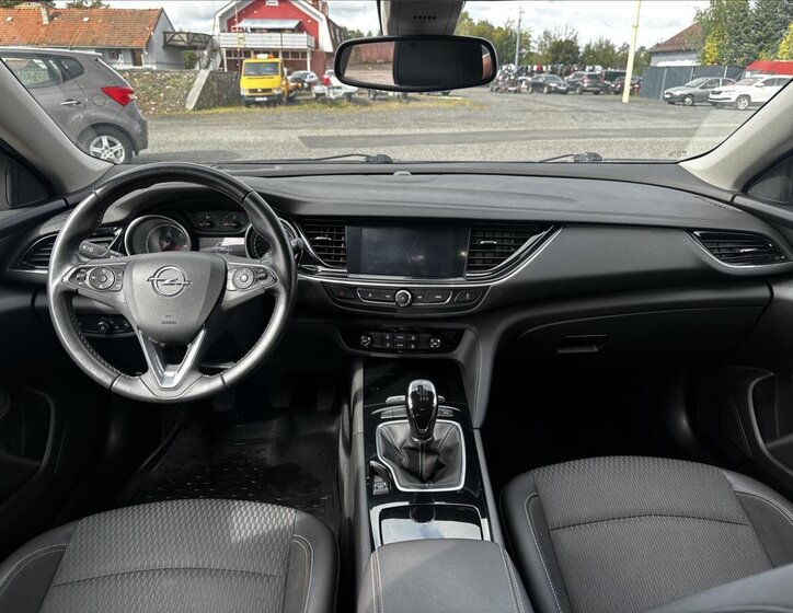 Opel Insignia Kombi 2,0 l 125 kw