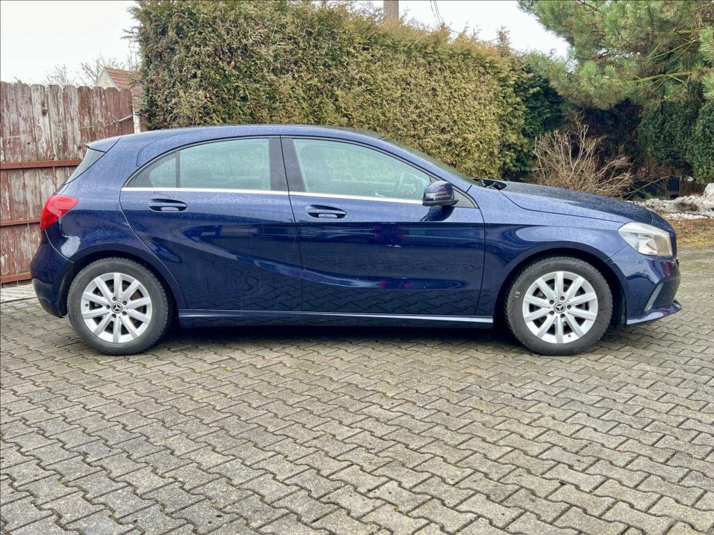 Mercedes-Benz Třídy A Hatchback 1,5 l 80 kw