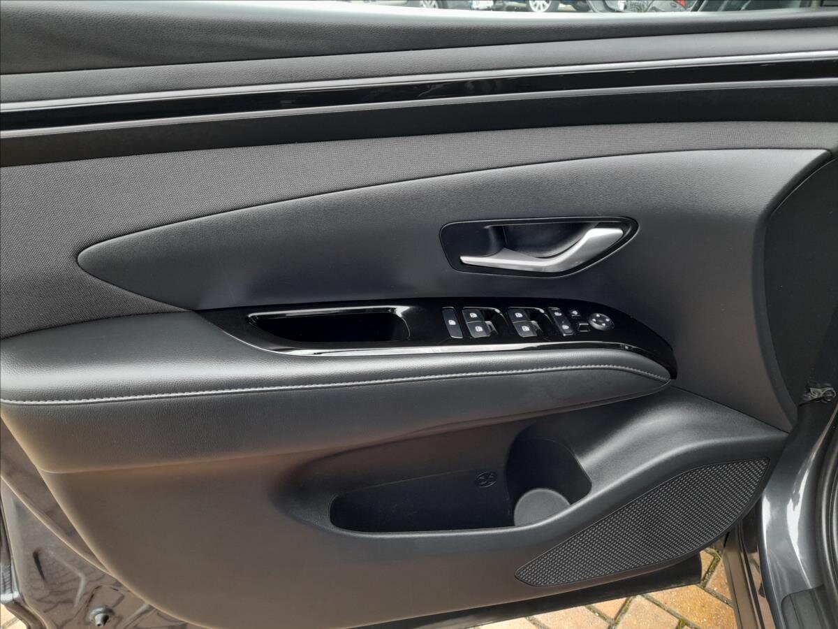 Hyundai Tucson SUV 1,6 l 110 kw