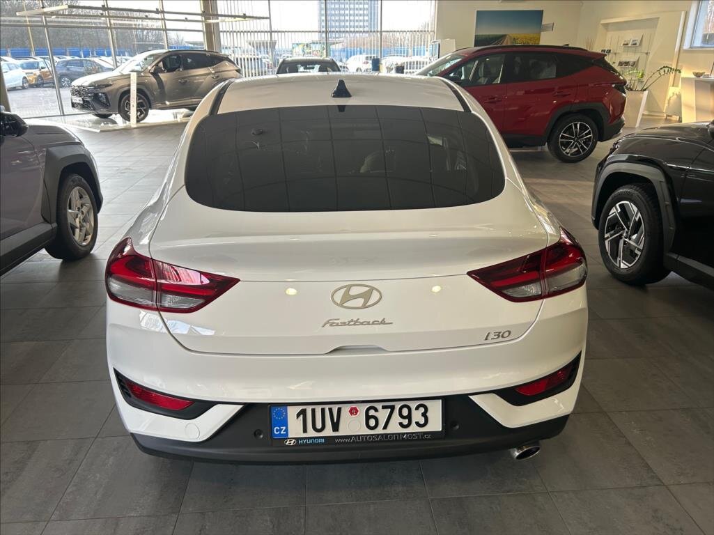 Hyundai i30 Liftback 998,0 73 kw