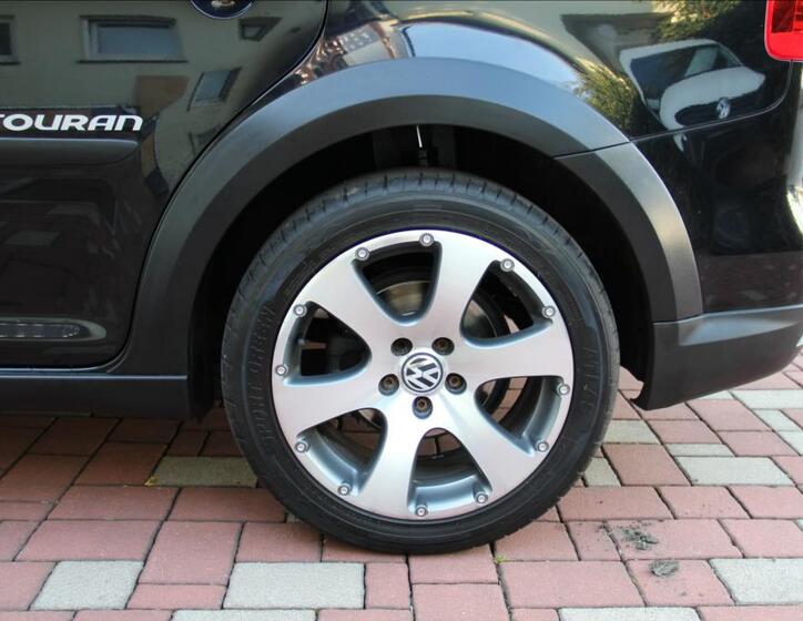 Volkswagen Touran 38