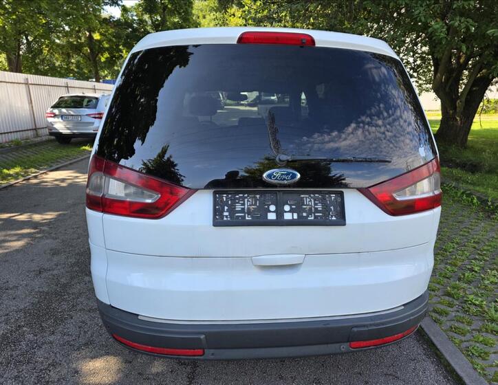Ford Galaxy 5