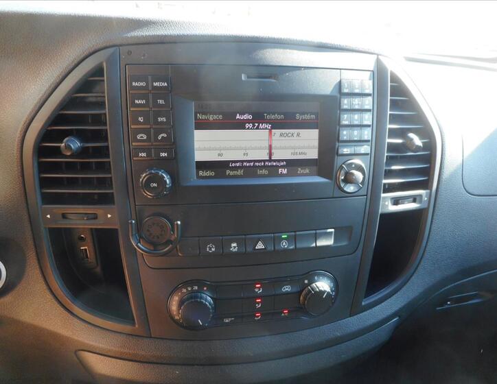 Mercedes-Benz Vito 14