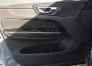 Volvo XC60 SUV / Terénní 2,0 l 140 kw