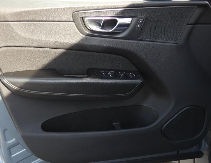 Volvo XC60 SUV / Terénní 2,0 l 140 kw