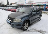 Suzuki Grand Vitara SUV 2,0 l 103 kw