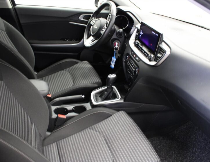 KIA Ceed Hatchback 1,5 l 117 kw